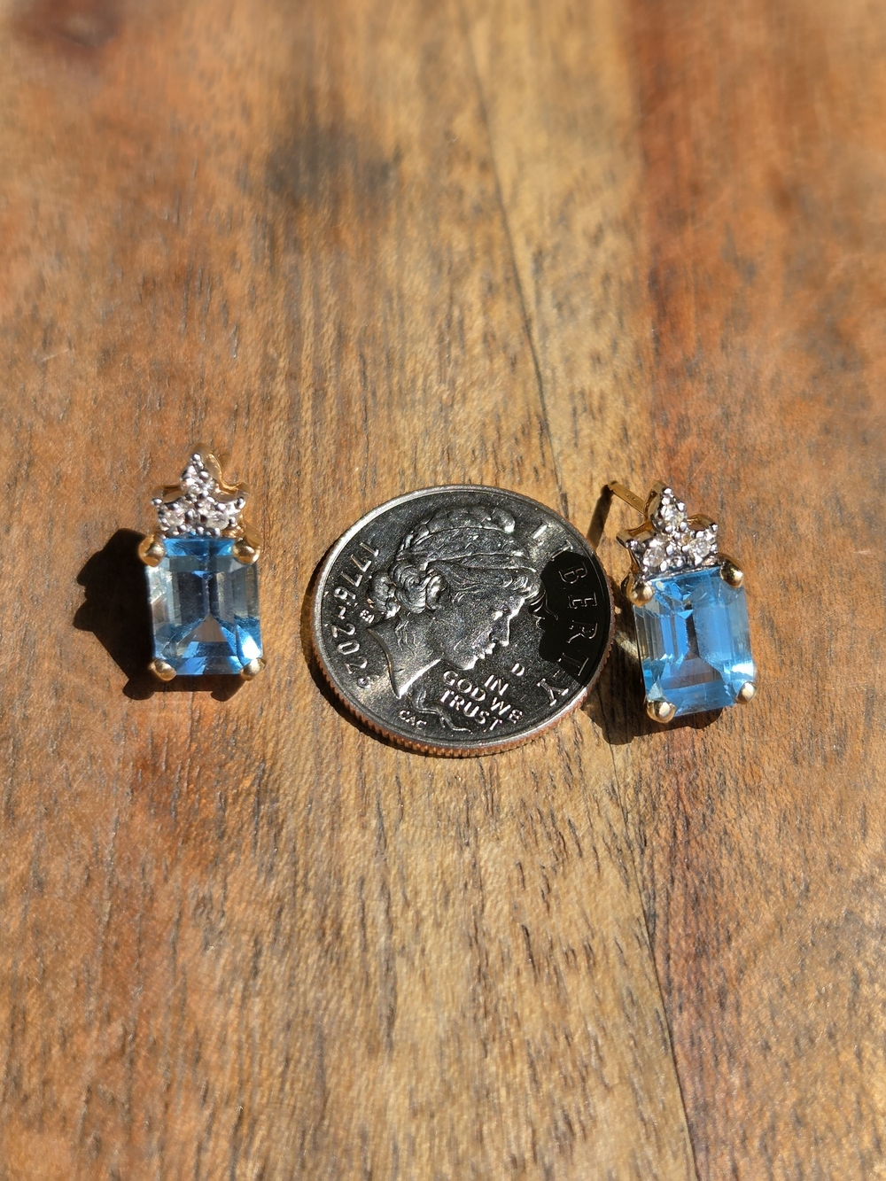 14k Gold Blue Topaz and Diamond Stud Earrings - Elegant Blue Gem